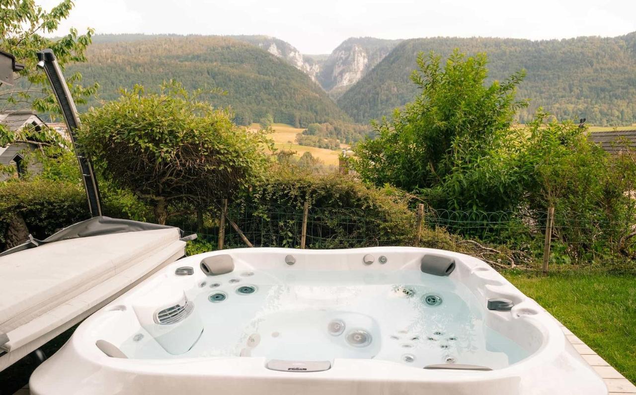 Tiny De L'Aigle Apartment Villeret Екстериор снимка